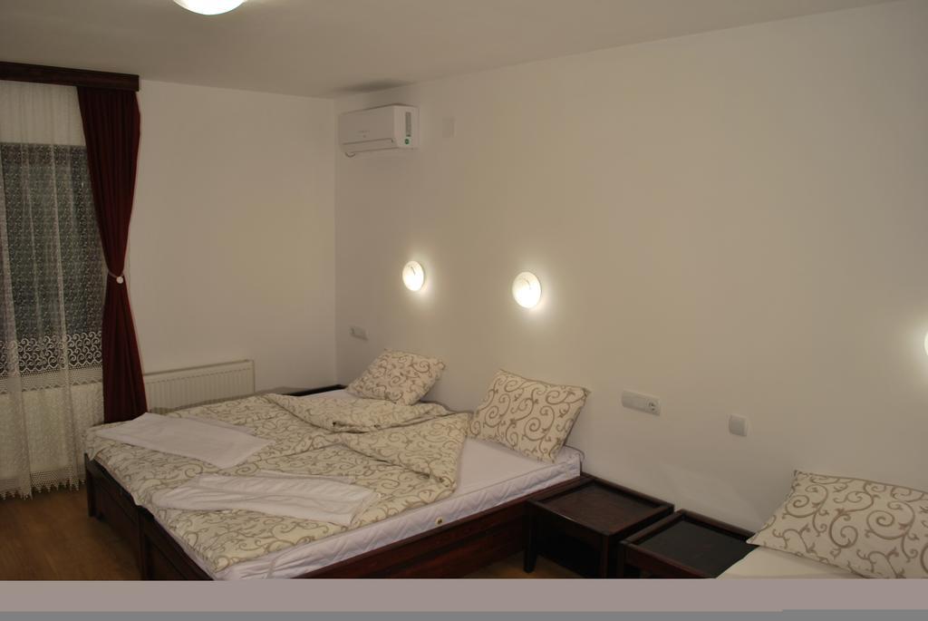 Apartmani "Vila Jelena" 阿然德洛维克 外观 照片