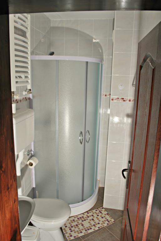 Apartmani "Vila Jelena" 阿然德洛维克 外观 照片